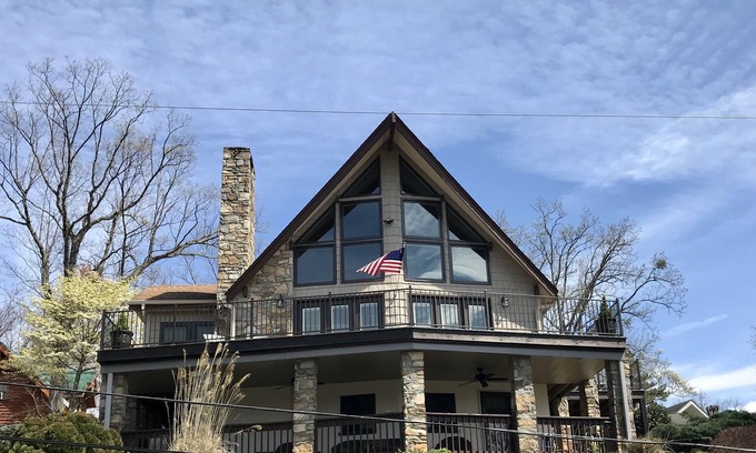 Lake Lure Casa | ¡Qué vista sobre la montaña de Young!