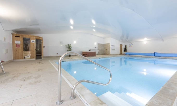 St Just Hotel | Wheal Castle, B&B - a hotel room that sleeps 2 guests in 1 bedroom