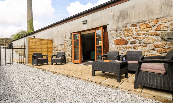 Stenalees Cabaña | WHEAL PROSPER@THE WEST DRY, pet friendly, with a garden in St Austell