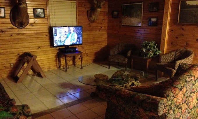 Wheatland Cabina | El Wheatland Lodge por Lucas Oil Raceway