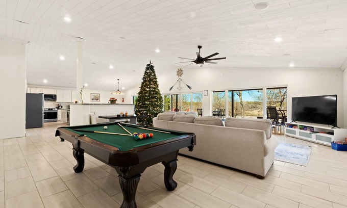 Cottonwood Shores Casa | Where adventure meets relaxation-Lakeview Retreat