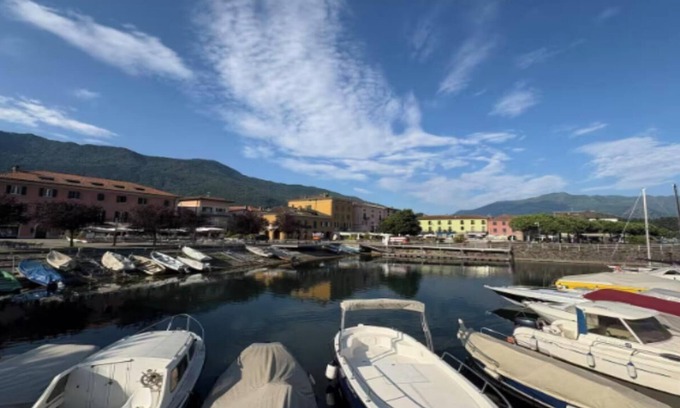 Colico Piano Apartamento | Where Elegance Meets the Water’s Edge – A Lakefront Villa Retreat