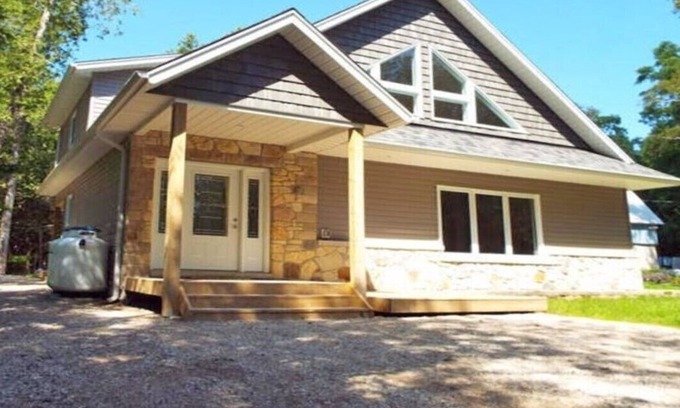 Lion's Head Casa | Whippoorwill Cottage