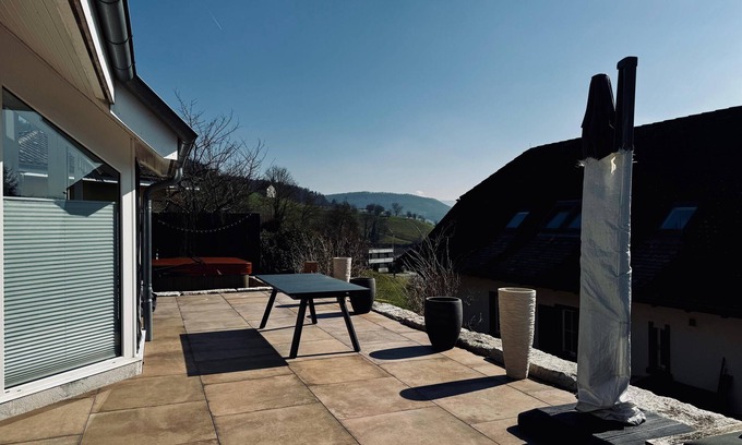 Sissach Casa | Whirlpool & far-reaching views: Exclusive vacation home near Basel