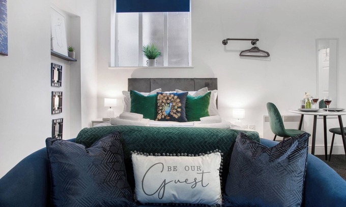 Pontrilas Apartamento | WhiskAwayStays - Foregate Studio - No. 3