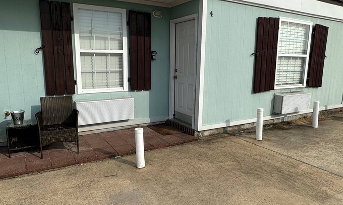 Boothville Condominio | Whiskey Bay Lodge #4