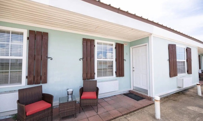 Boothville Condominio | Whiskey Bay Lodge #5