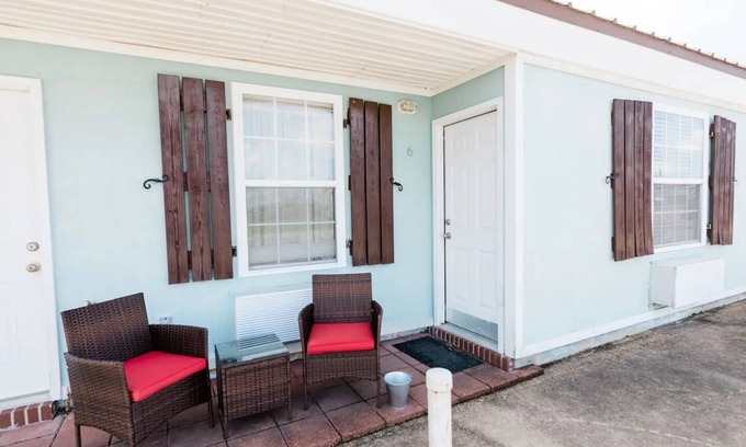 Boothville Condominio | Whiskey Bay Lodge #6