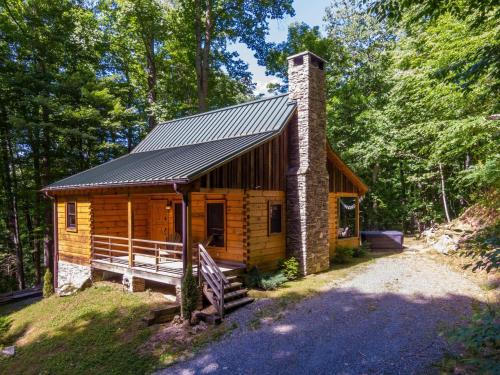 Sugar Grove Casa | Whiskey Creek Cabin