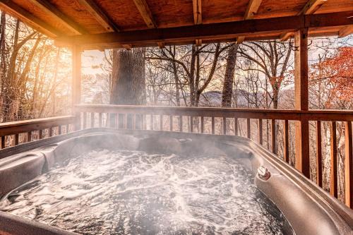 Bryson City Casa | Whiskey Run Cabin, Spectacular Mountain Views