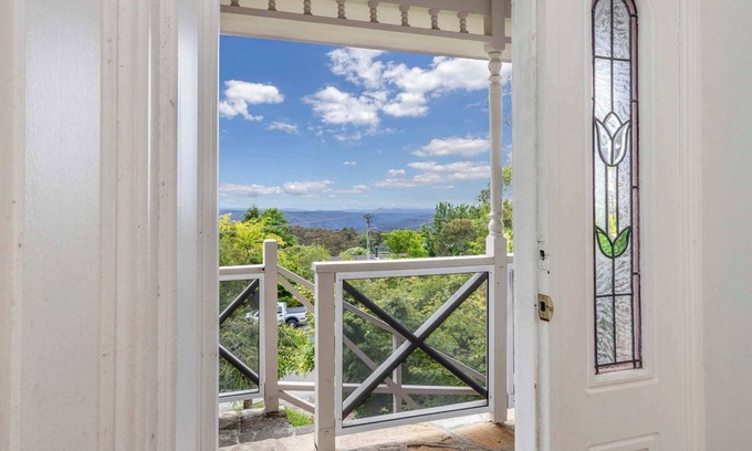 Wentworth Falls Casa | Whisper on the Falls - Panoramic Valley Views
