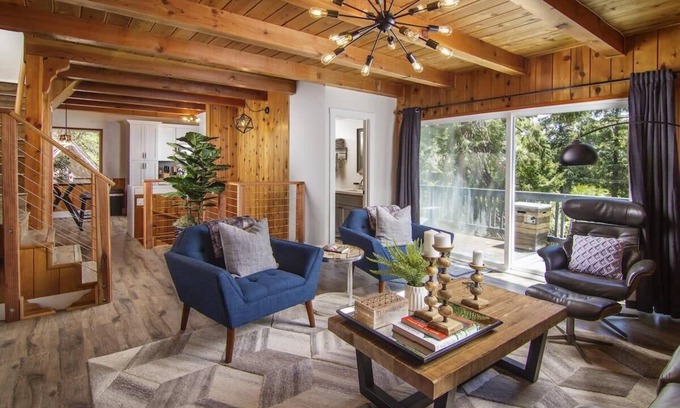 Lake Arrowhead Casa | Pino susurrante | Lujo 4BD / 2BA, Slps 10, Muelle, En Village