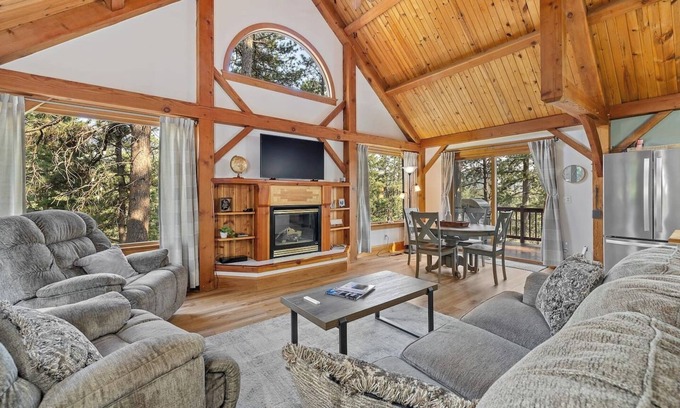 Rimrock Cabina | Whispering Pines Cabin