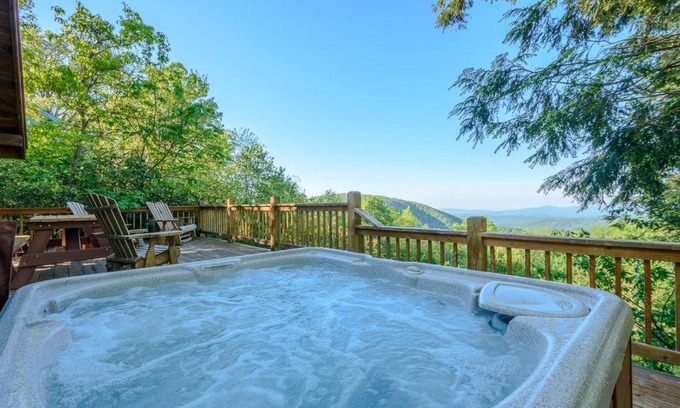Blowing Rock Casa | Whispering Pines