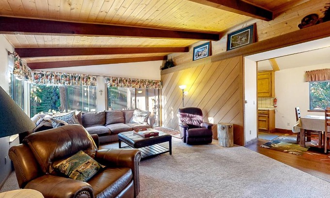Sierra Cedars Casa | Whispering Pines