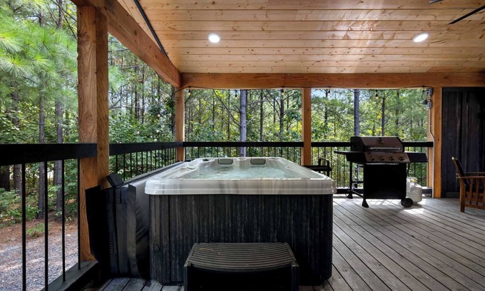 Pickens Cabina | Whispering Retreat Sleeps 4