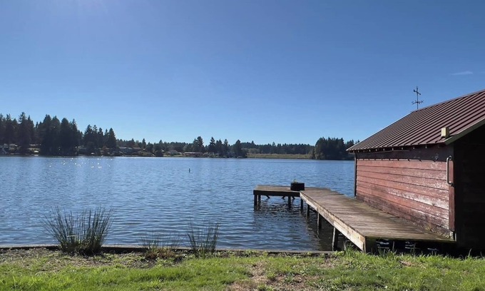 Lacey Casa | Whispering Water Private Retreat