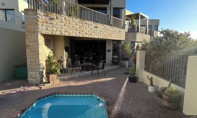 Calypso Beach Casa | Olas Susurrantes: una escapada tranquila a Langebaan con vistas impresionantes