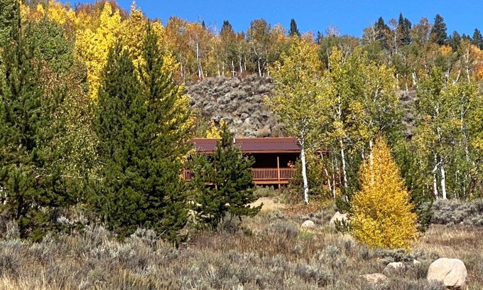 Walden Casa | Whistle Pig Retreat at 22 West Cabins and Recreation