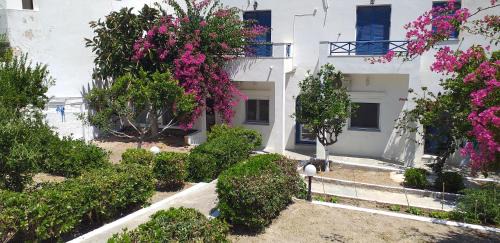 Vissa Apartamento | white and blue,finikas syros