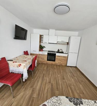 Chiscau Apartamento | White Apartment Peștera Urșilor