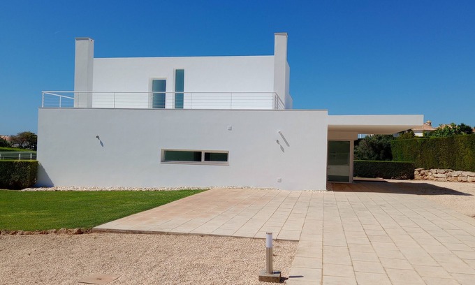 Sagres Villa | White Beach Villa