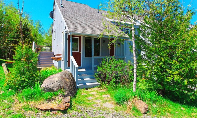Rangeley Condominio | White Birch 13 - Ski in/Ski out condo on Saddleback!