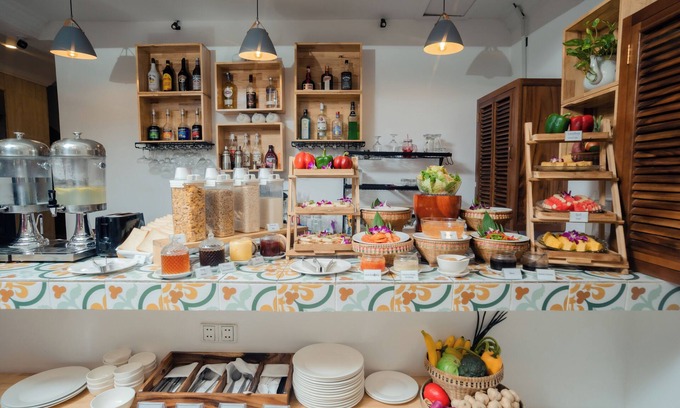 Chamkar Mon Hotel | White Corner Hotel