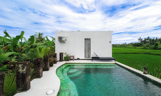 Kedewatan Villa | White Cubes Villas