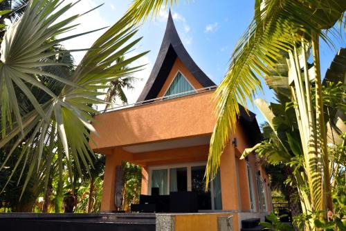 Klong Son Villa | White Dragon Sea View Villa