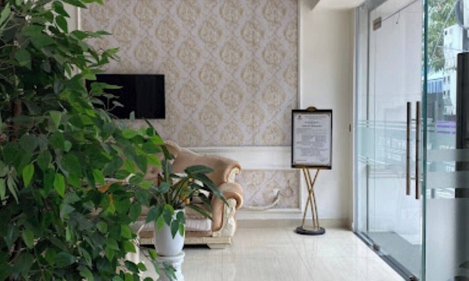 Vinh Hotel | White Hotel