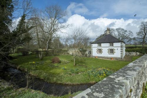 Humshaugh Casa | White Lodge Haughton Castle