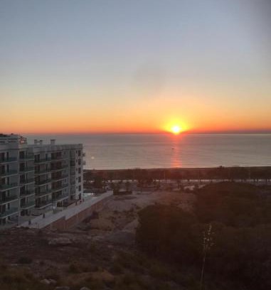 Els Arenals del Sol Apartamento | White luxury apartment