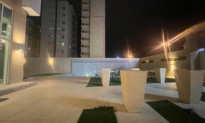 Mahboula Apartamento | White luxury Suite hotel