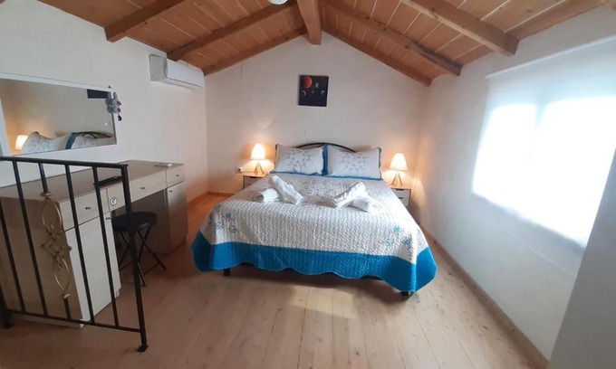 Limni Casa | White Manolia Cottage