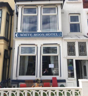Blackpool Town Center Cama Y Desayuno | White Moon Hotel