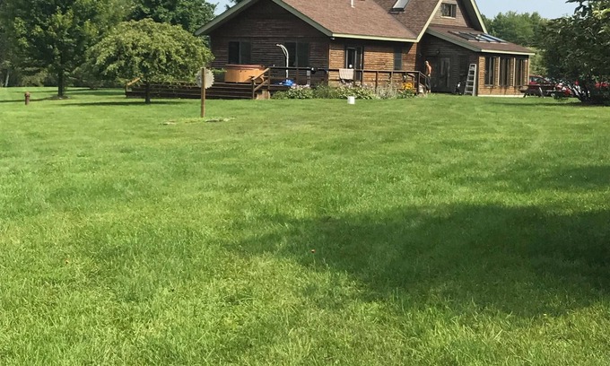 Lyman Casa | White Mountain Bliss en 33 acres