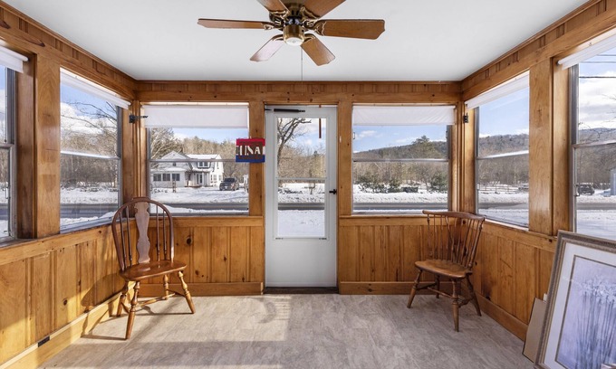 Warren Casa | White Mountain Escape-All Season Family and Kids Friendly Vacation House