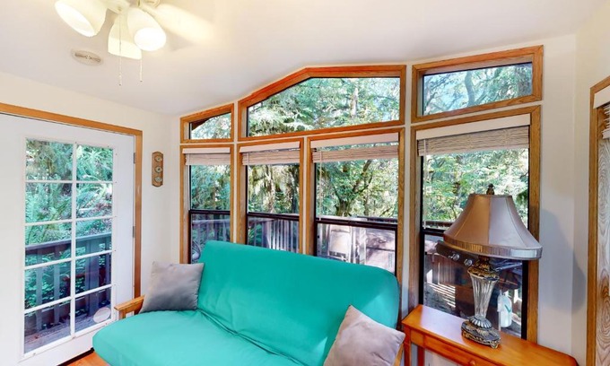 Brookings Casa | White Narwhal