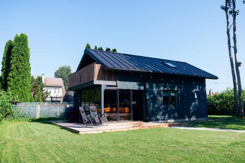 Parnu Casa | White Nights holiday home with sauna and grill