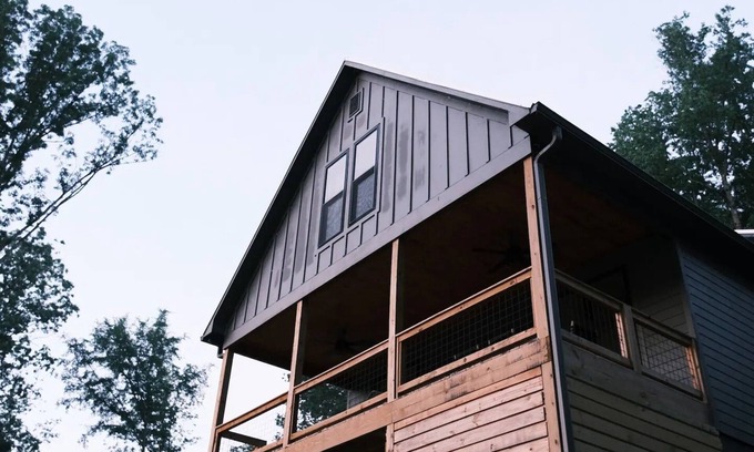 Arley Casa | White Oak: A Modern Lakeside Cottage - New Construction - Boat Rental