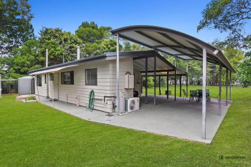 White Patch Casa | White Patch On The Water!