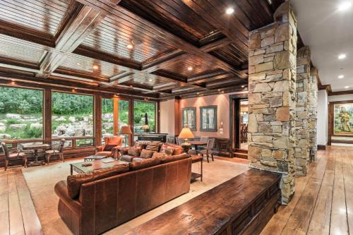Park City Casa | White Pine 129 by Moose Management