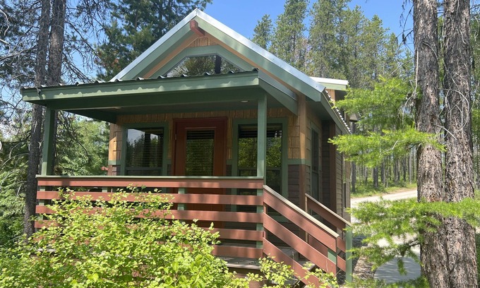 West Glacier Cabina | White Pine Cabin