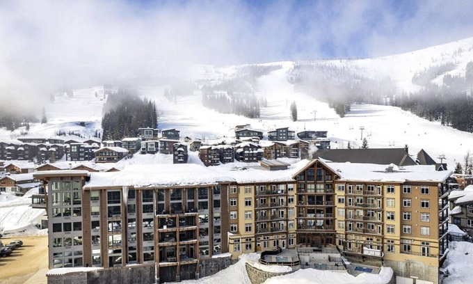 Sandpoint Casa | White Pine Condo - Schweitzer village w/ King Bed