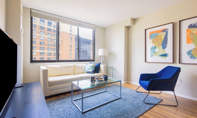White Plains Apartamento | White Plains Modern One Bedroom, Near Transit