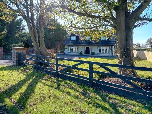 Navan Casa | White Quarry House