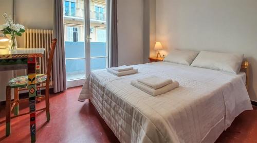 Koum Kapi Apartamento | White Rose, Budget Flat in Chania Town Center