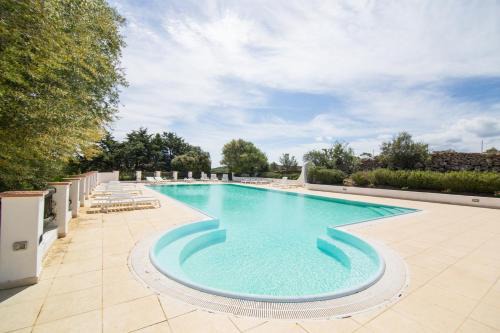 Porto Istana Apartamento | White Sand Residence