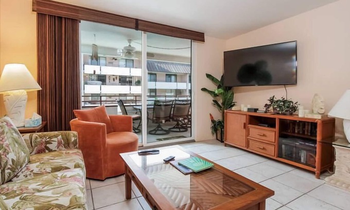 Kahaluu Bay Condominio | White Sands Village #206